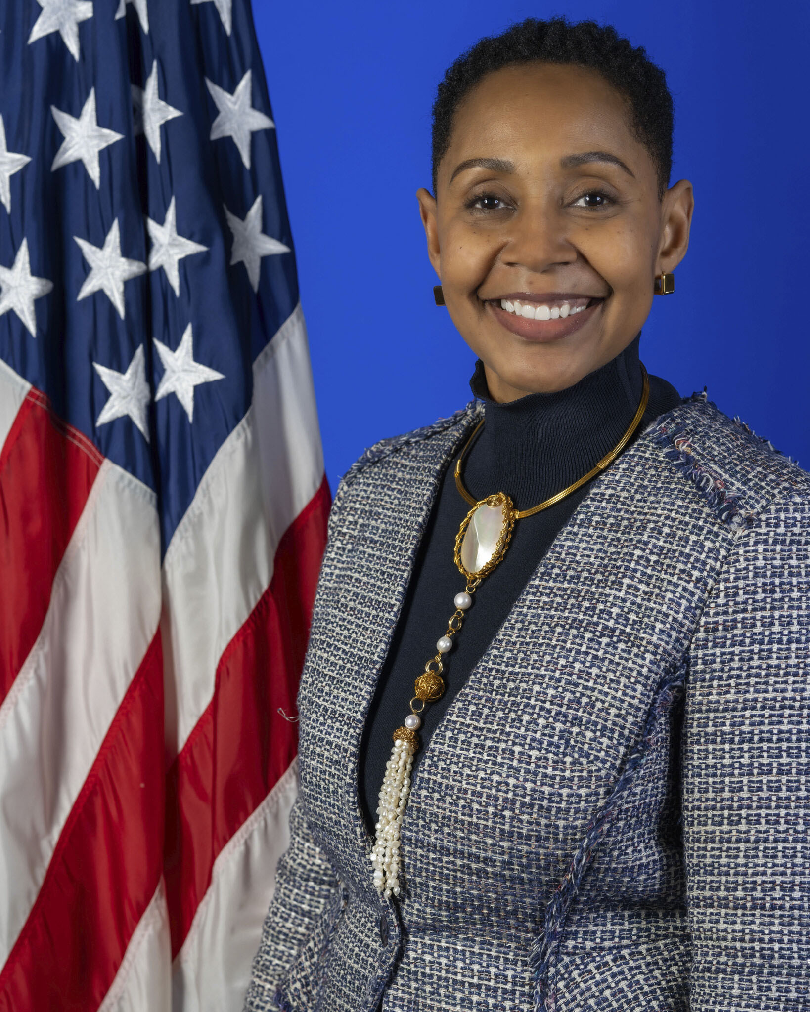Angela McCullough headshot